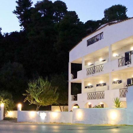 Villa Diamanti Kanapitsa  ภายนอก รูปภาพ