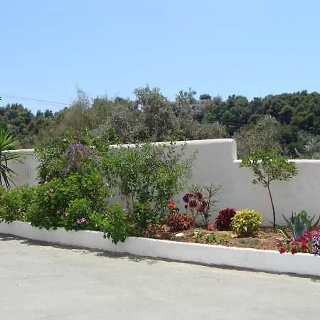 Villa Diamanti Kanapitsa  ภายนอก รูปภาพ