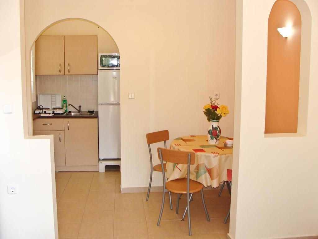 Villa Diamanti Kanapitsa  ห้อง รูปภาพ