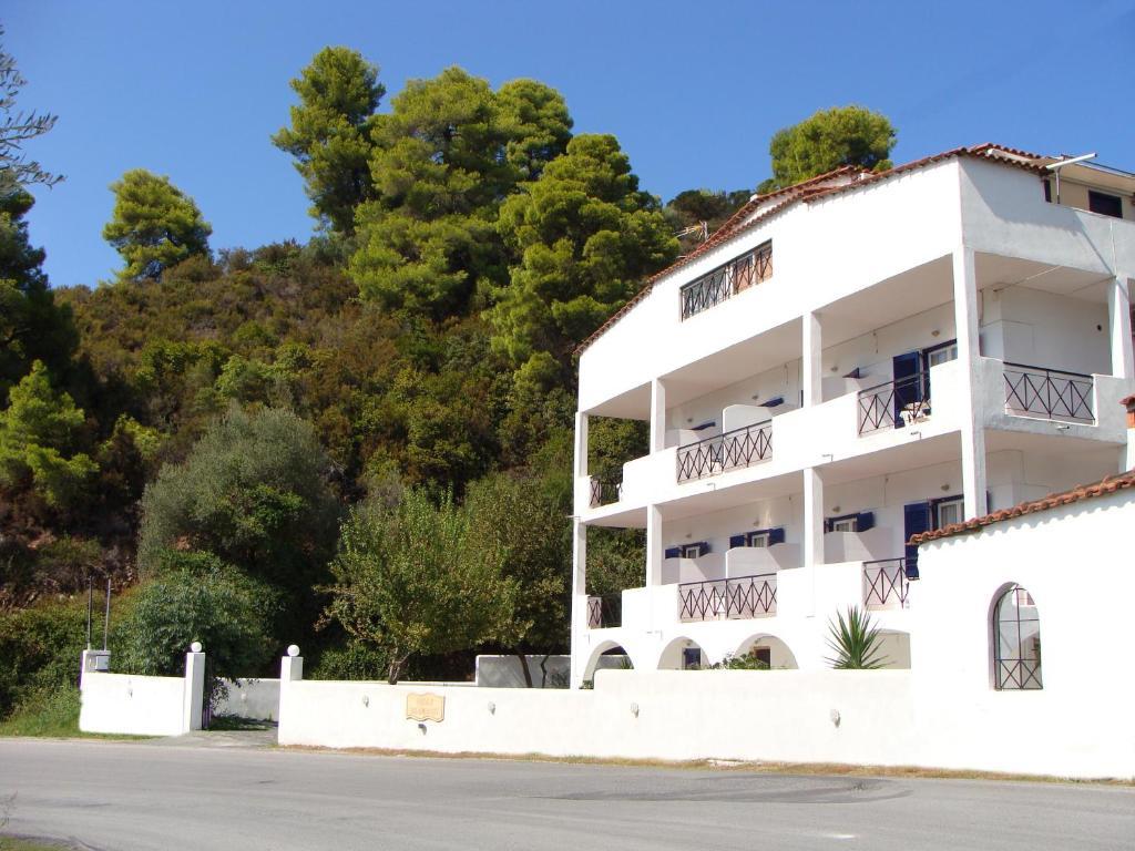 Villa Diamanti Kanapitsa  ภายนอก รูปภาพ